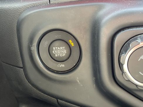 Used 2021 Jeep Wrangler Unlimited Rubicon image 26