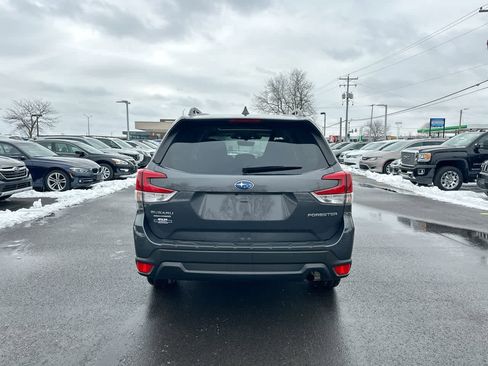 Used 2023 Subaru Forester Premium image 12