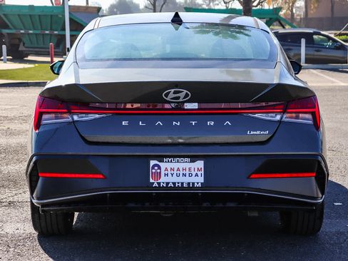 New 2025 Hyundai Elantra Limited w/ Cargo Package image 7