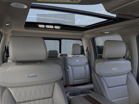 New 2026 Ford F250 Platinum AWD/4WD image 22