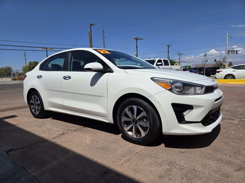 Used 2022 Kia Rio S w/ Technology Package image 4