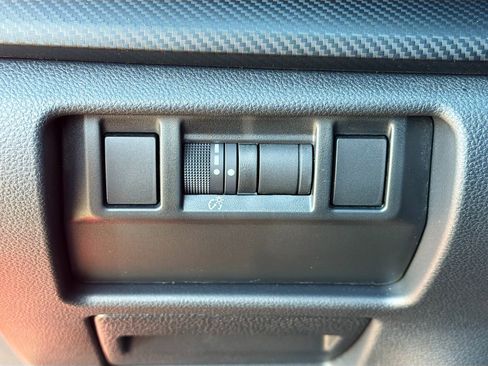 Certified 2025 Subaru Crosstrek 2.0i w/ Crosstrek Mirror Package image 31