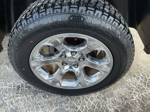 Used 2018 RAM 1500 Laramie w/ Convenience Group AWD/4WD image 16