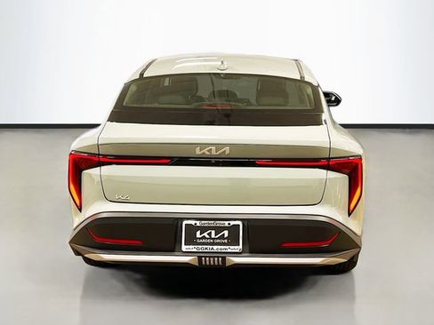 New 2026 Kia K4 LXS image 6