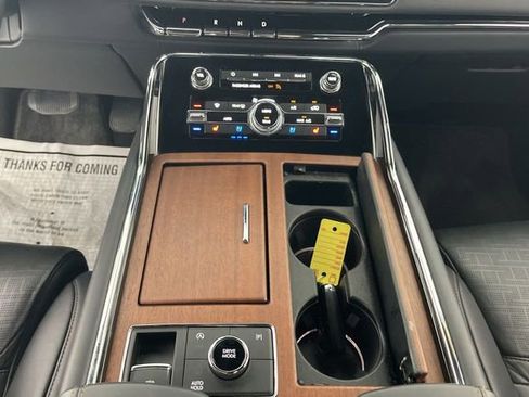 Used 2024 Lincoln Navigator Black Label image 41