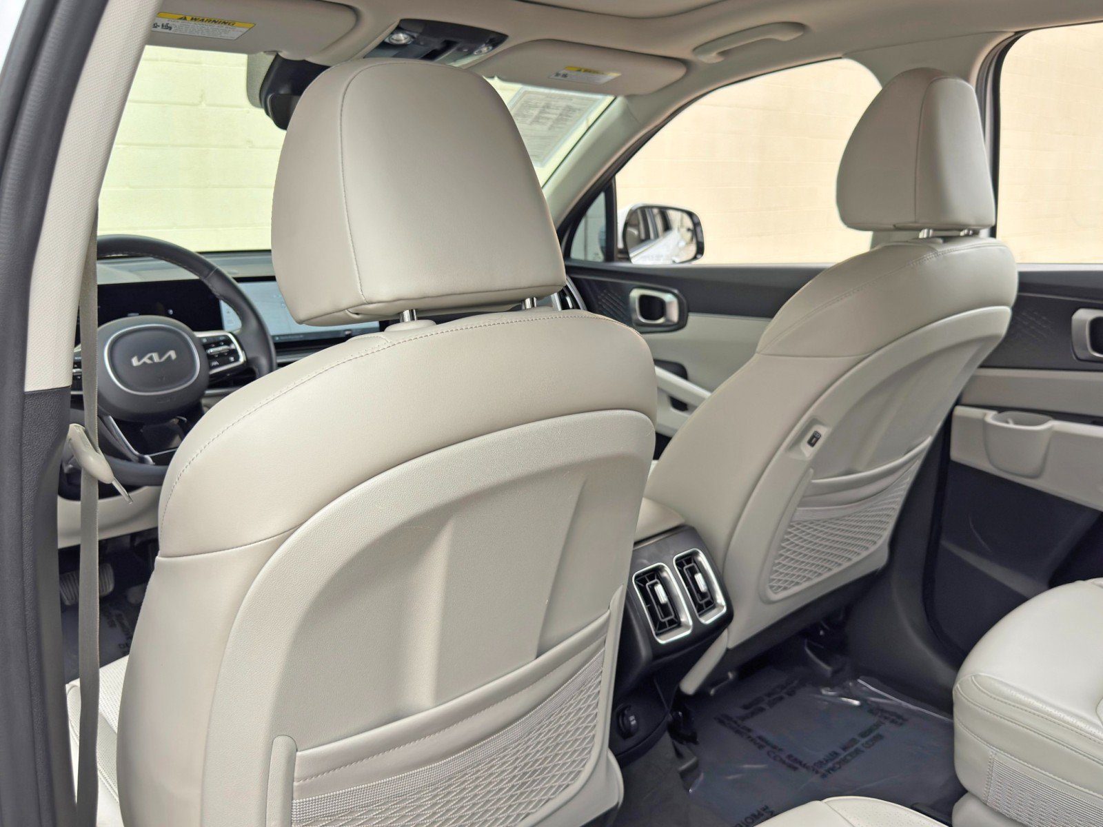 Used 2025 Kia Sorento EX w/ Panoramic Sunroof Package FWD image 38