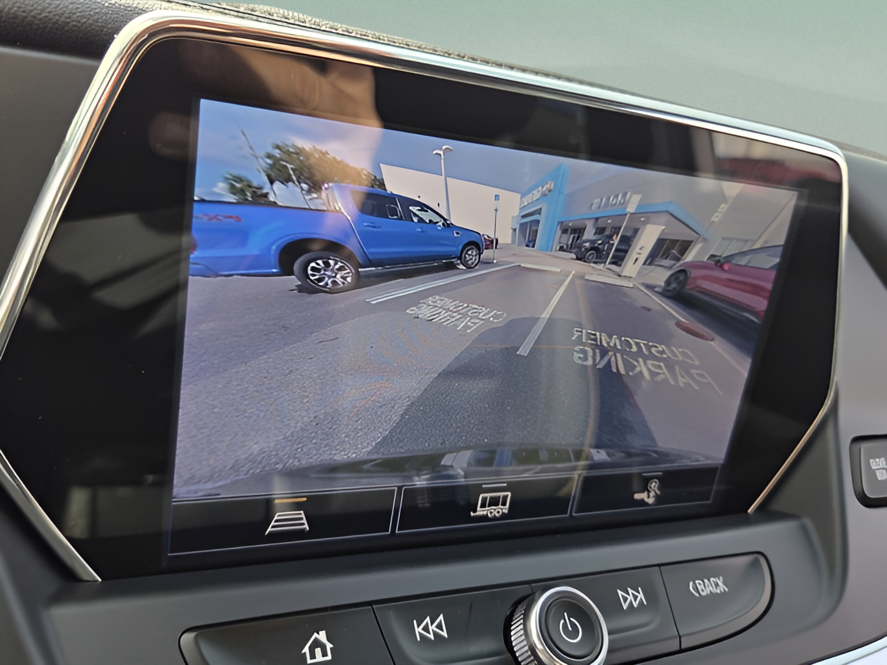 Certified 2022 Chevrolet Blazer Premier w/ Enhanced Convenience Package FWD image 19