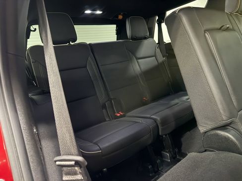 Used 2023 GMC Yukon SLT w/ SLT Luxury Package AWD/4WD image 68