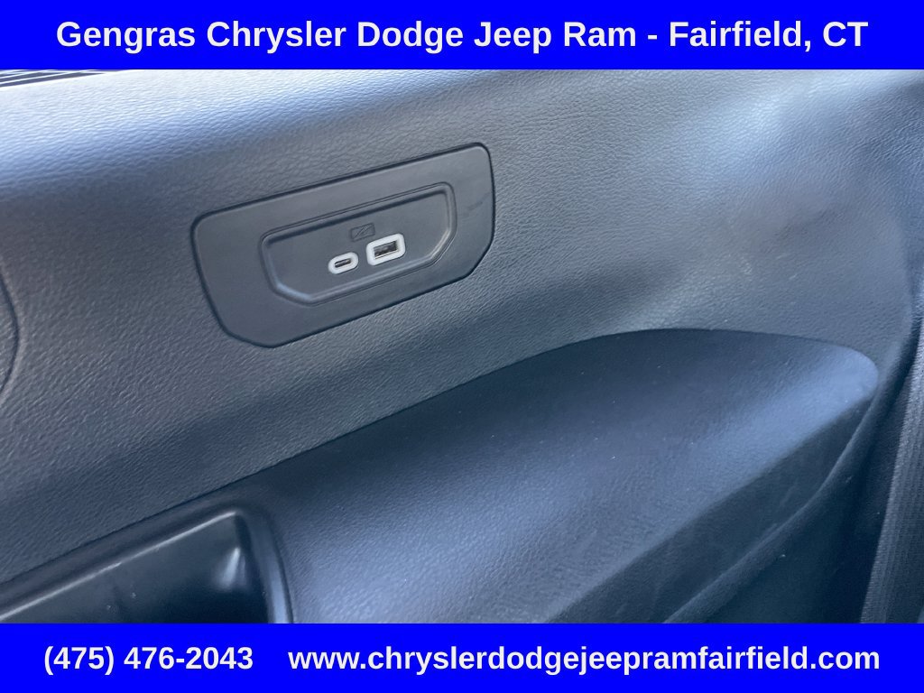Used 2023 Jeep Grand Cherokee L Limited AWD/4WD image 33
