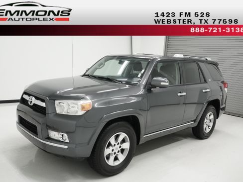 Used 2011 Toyota 4Runner SR5 w/ Convenience Pkg RWD image 1