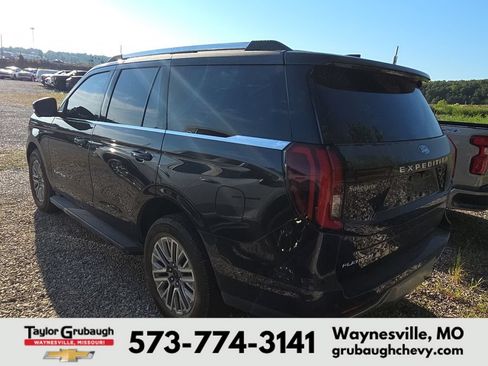 Used 2026 Ford Expedition Platinum AWD/4WD image 4