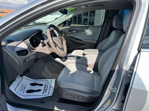 Used 2018 Chevrolet Malibu LT w/ Driver Confidence Package image 11