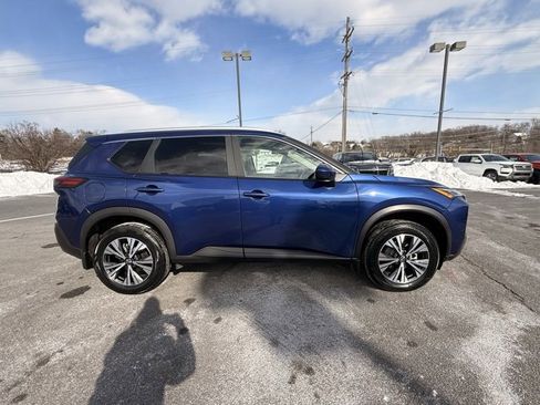 Certified 2023 Nissan Rogue SV w/ SV Premium B Package image 4
