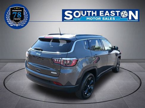 Used 2020 Jeep Compass Latitude AWD/4WD image 6