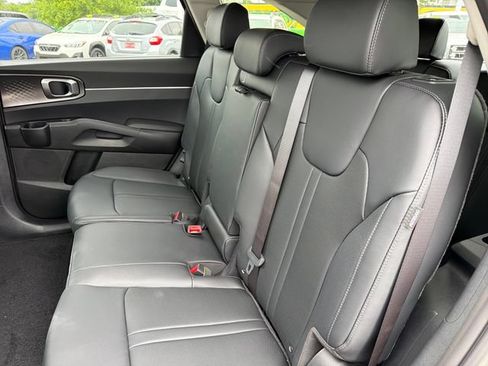 New 2026 Kia Sorento EX FWD image 18