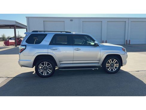 Used 2022 Toyota 4Runner TRD Sport image 9