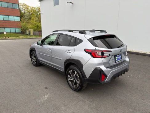 Used 2024 Subaru Crosstrek 2.0i Premium AWD/4WD image 8