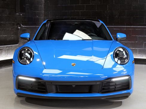 Used 2022 Porsche 911 Carrera image 8