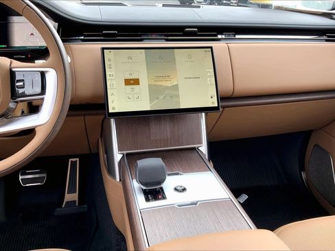 New 2026 Land Rover Range Rover Autobiography AWD/4WD image 8