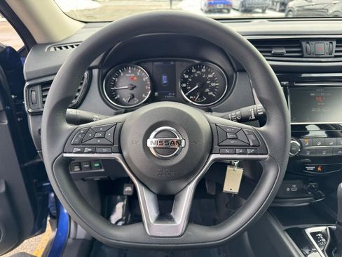 Used 2019 Nissan Rogue S image 22