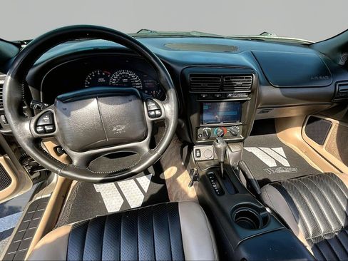 Used 2002 Chevrolet Camaro Z28 w/ Sport Appearance Pkg RWD image 7