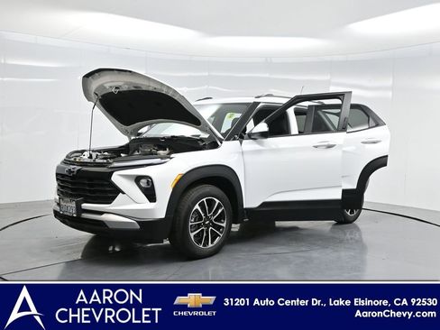 New 2025 Chevrolet TrailBlazer LT w/ Convenience Package AWD/4WD image 45