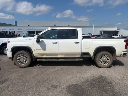 Used 2020 Chevrolet Silverado 2500 High Country w/ Z71 Off-Road Package AWD/4WD image 2