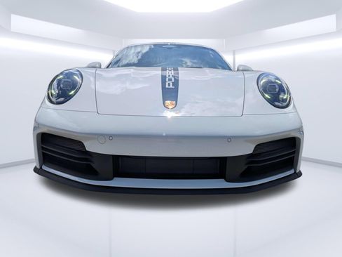 Used 2026 Porsche 911 Carrera RWD image 8