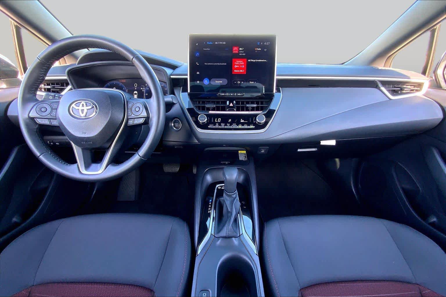 Used 2026 Toyota Corolla SE w/ SE Package FWD image 15