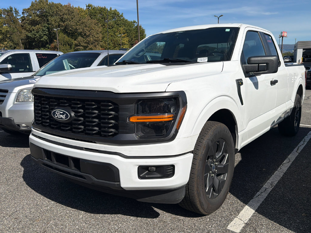 Used 2025 Ford F150 STX w/ Equipment Group 200A RWD image 16