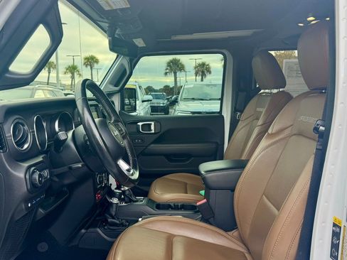 Used 2022 Jeep Wrangler Unlimited Rubicon 4xe w/ Cold Weather Group image 23