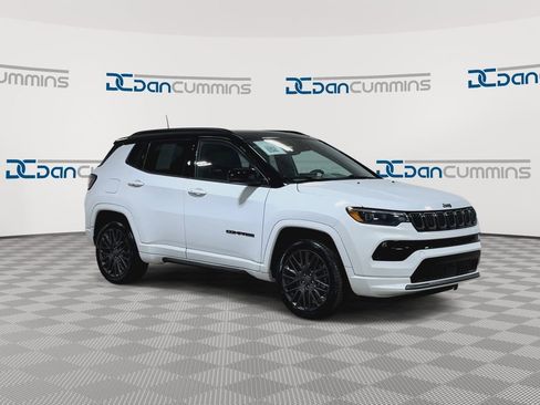 Used 2023 Jeep Compass High Altitude AWD/4WD image 2