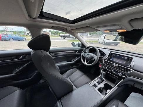 Used 2019 Honda Accord EX image 25
