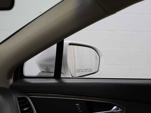 Used 2016 Lincoln MKX Reserve w/ Climate Package image 16