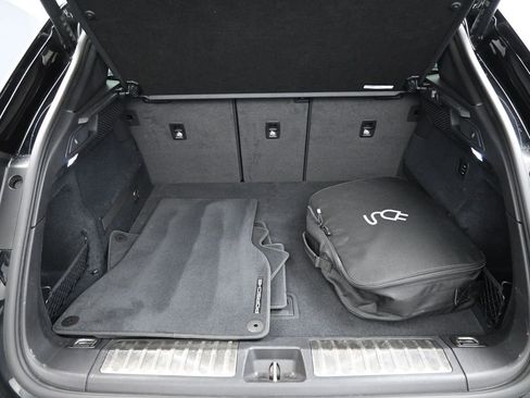 Certified 2025 Porsche Macan 4S Electric image 27