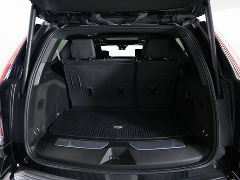 Used 2025 Cadillac Escalade V w/ LPO, ONYX Package image 7