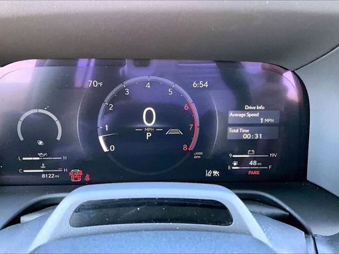 Used 2025 Lexus GX 550 w/ Accessory Package (2T) AWD/4WD image 23