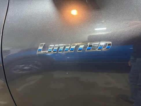 Used 2012 Toyota Highlander Limited w/ Tow Pkg AWD/4WD image 30