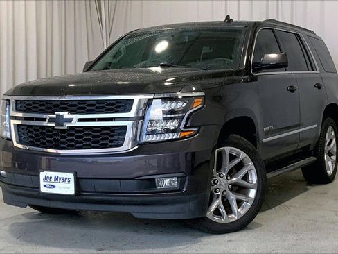 Used 2016 Chevrolet Tahoe LT image 2
