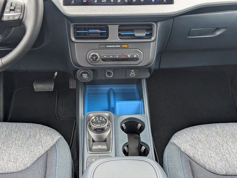 New 2025 Ford Maverick XLT w/ XLT Luxury Package image 21