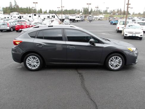 Used 2018 Subaru Impreza 2.0i Premium AWD/4WD image 6