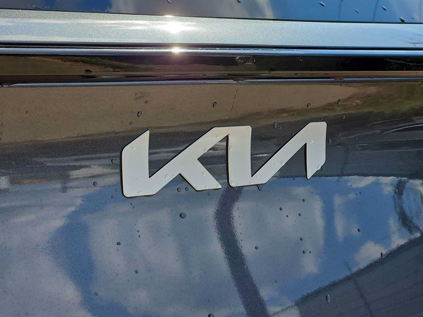 Used 2024 Kia Sportage LX FWD image 11