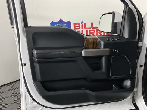 Used 2020 Ford F150 Lariat AWD/4WD image 12
