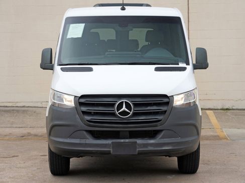 Used 2020 Mercedes-Benz Sprinter 2500 image 39