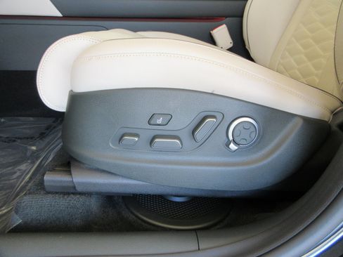Used 2026 Genesis GV80 3.5T e-SC AWD/4WD image 36