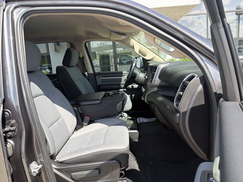 Used 2019 RAM 1500 Big Horn AWD/4WD image 23