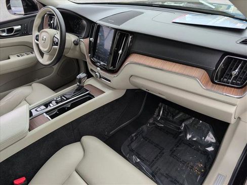 Used 2019 Volvo XC60 T5 Inscription w/ Protection Package Premier FWD image 23