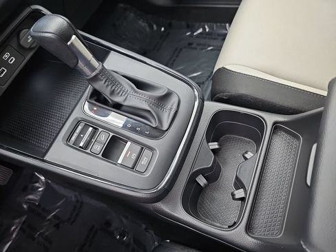 Used 2025 Honda CR-V EX image 31