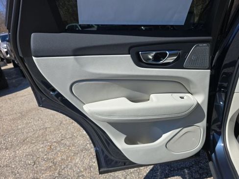 New 2026 Volvo XC60 B5 Ultra w/ Climate Package AWD/4WD image 18