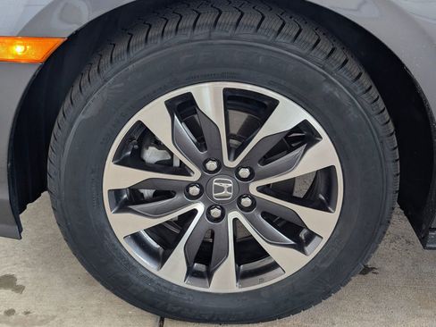 Used 2024 Honda Odyssey EX-L image 40